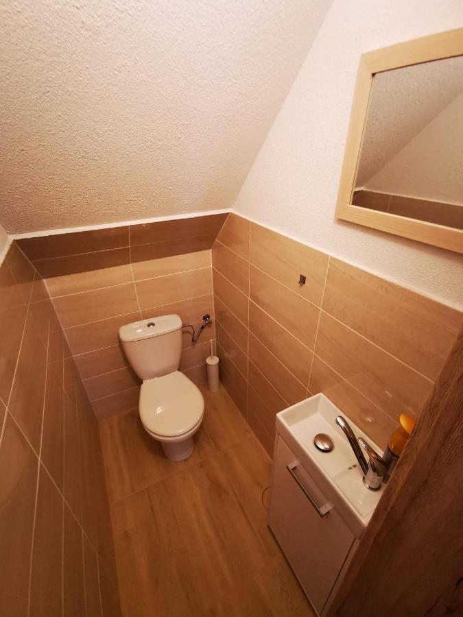 Chata Baska Na Liptove S Vlastnym Dvorom Liptovsky Mikulas Exterior photo